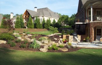 garden hardscape by Mobile Joe's Landscaping